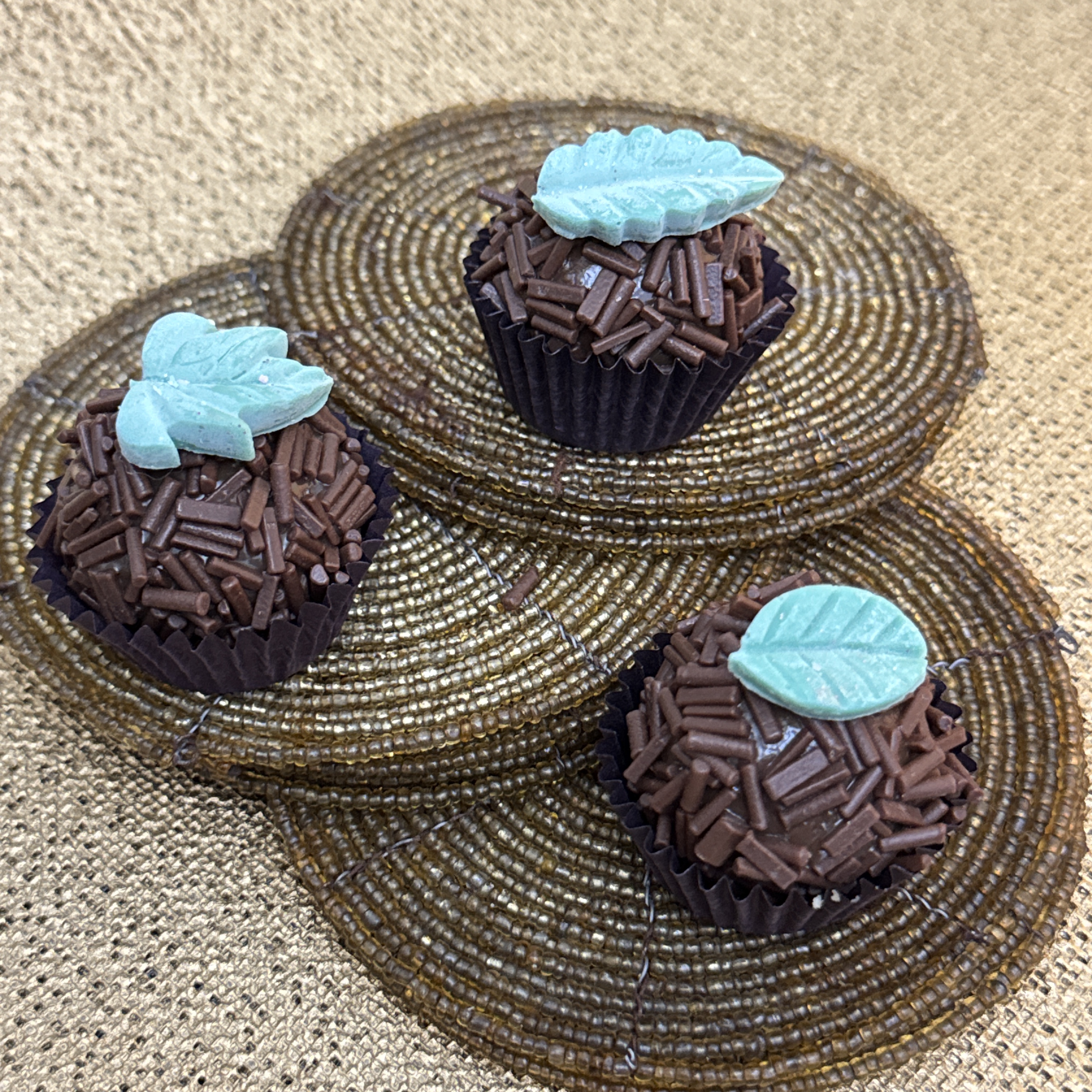 BRIGADEIRO DE HORTEL FRESCA